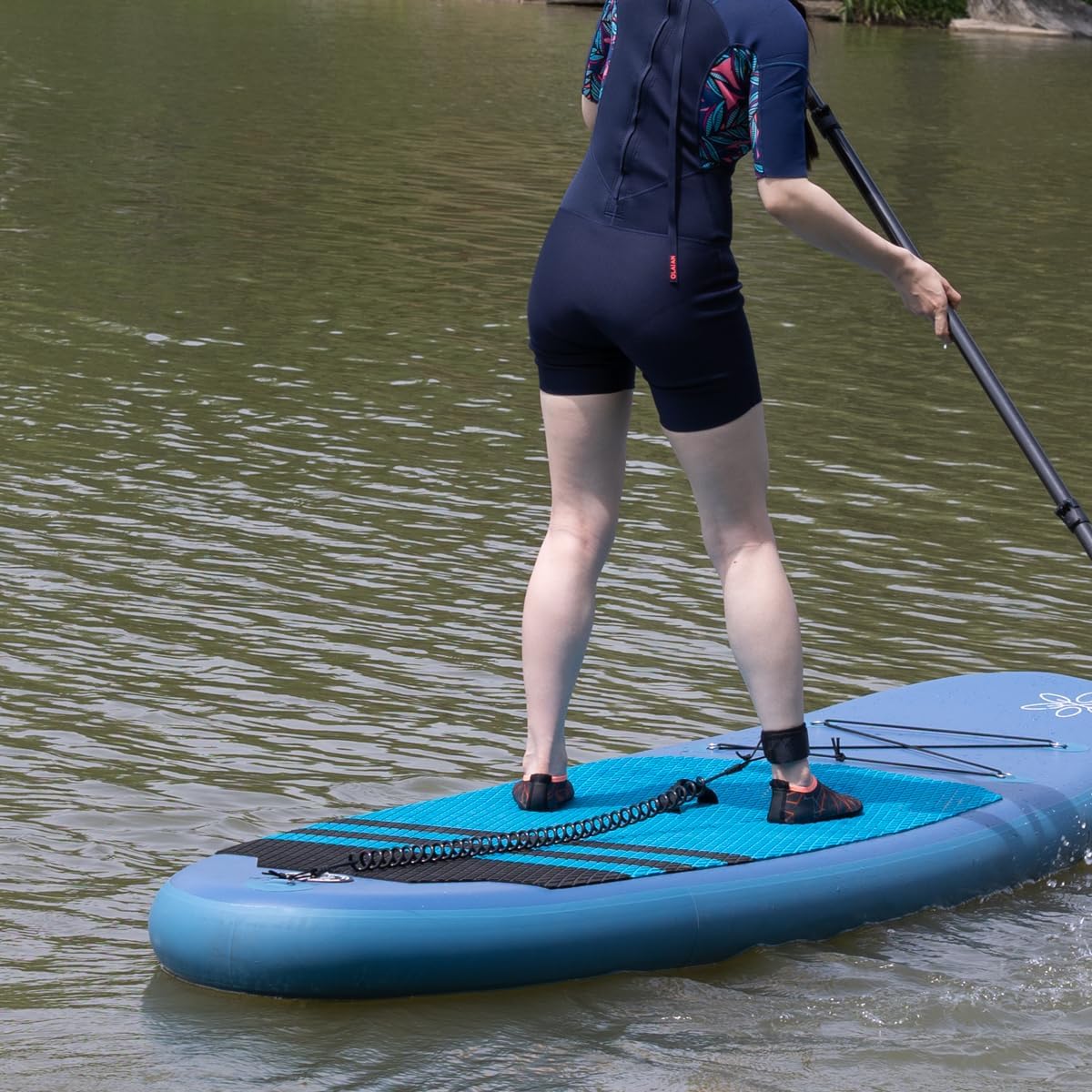 custom heavy-duty surfboard leash applications