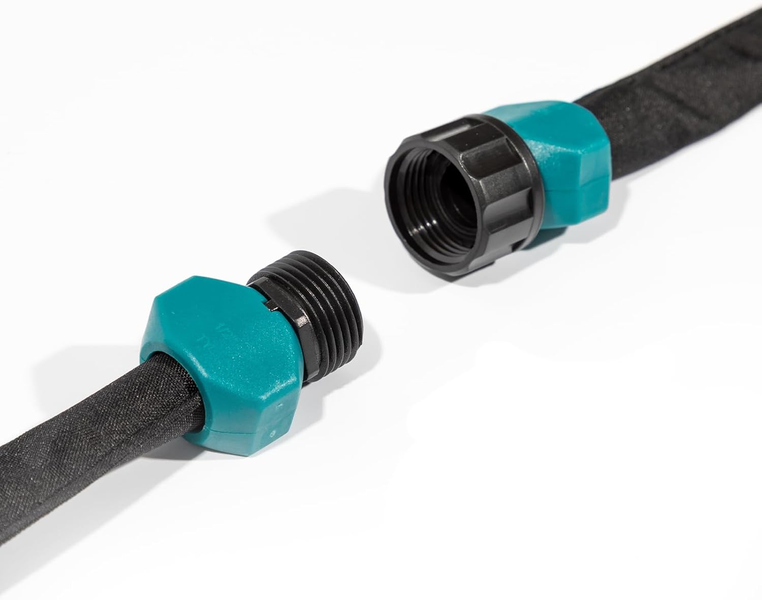 leak-proof flat soaker hose connection port detail